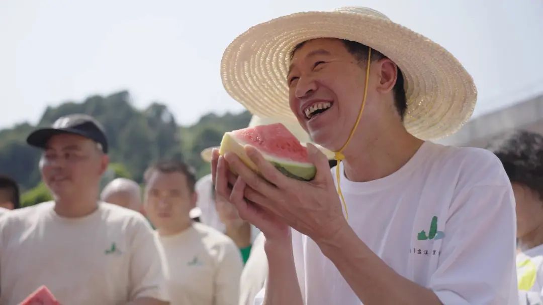 网红吃瓜